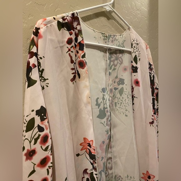Floral Kimono Cardigan - Picture 2 of 4